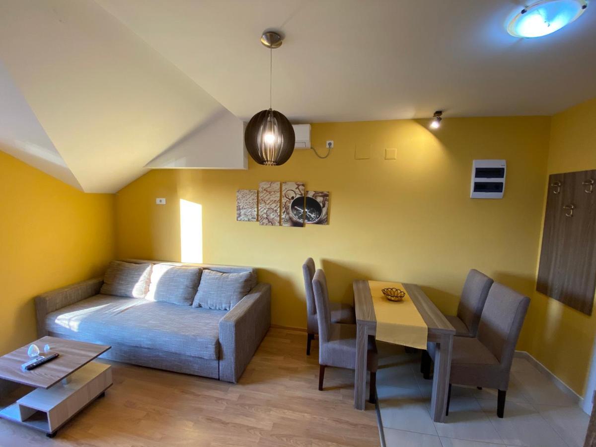 Veliko Gradište Apartmani Borova 2 المظهر الخارجي الصورة